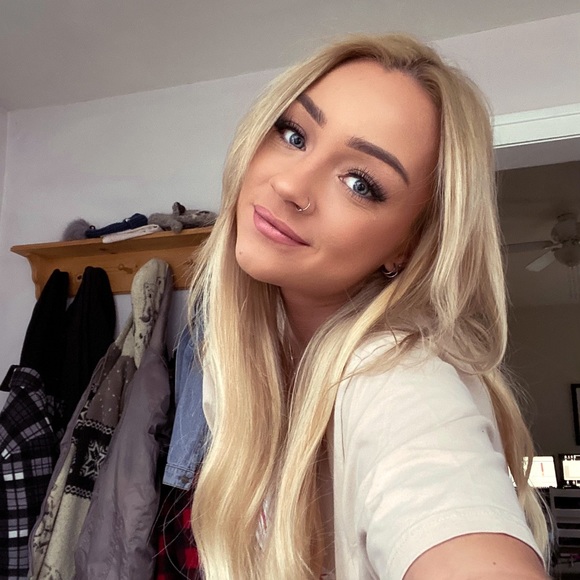 Meet your Posher, Colby - Picture 1 of 1